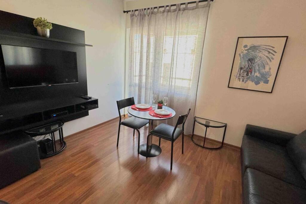 121 - Rentaqui Flat Crillon Plaza Jardim Paulista * São Paulo